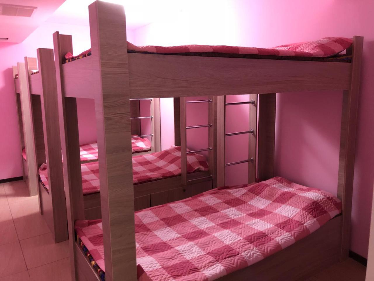 Apple City Hostel Almatı Dış mekan fotoğraf